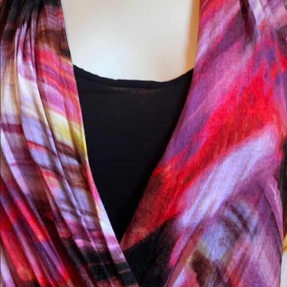 Jennifer Lopez top  - Picture 4 of 6